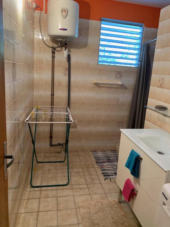 Chez Sidoine Meuble 1 Chambre ル・ムル エクステリア 写真