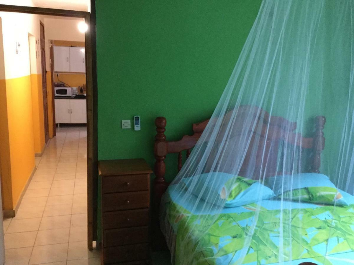 Chez Sidoine Meuble 1 Chambre ル・ムル エクステリア 写真